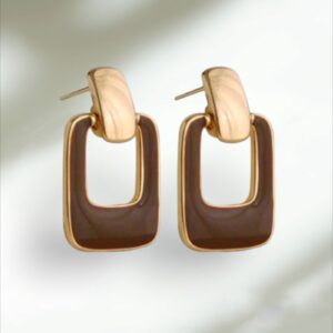 Son piezas muy ligeras, complementos ideales para tus looks. Regalo perfecto.