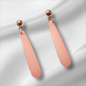 Pendientes pequeños péndulo. Color rosa.